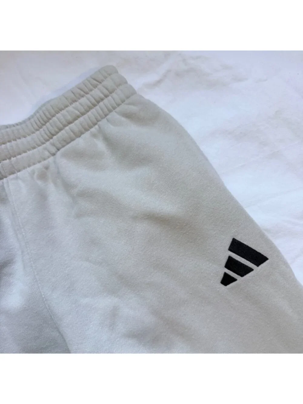 Adidas Boys Beige Hoodie Jogger Essential Small Logo Fleece Set size M 10-12